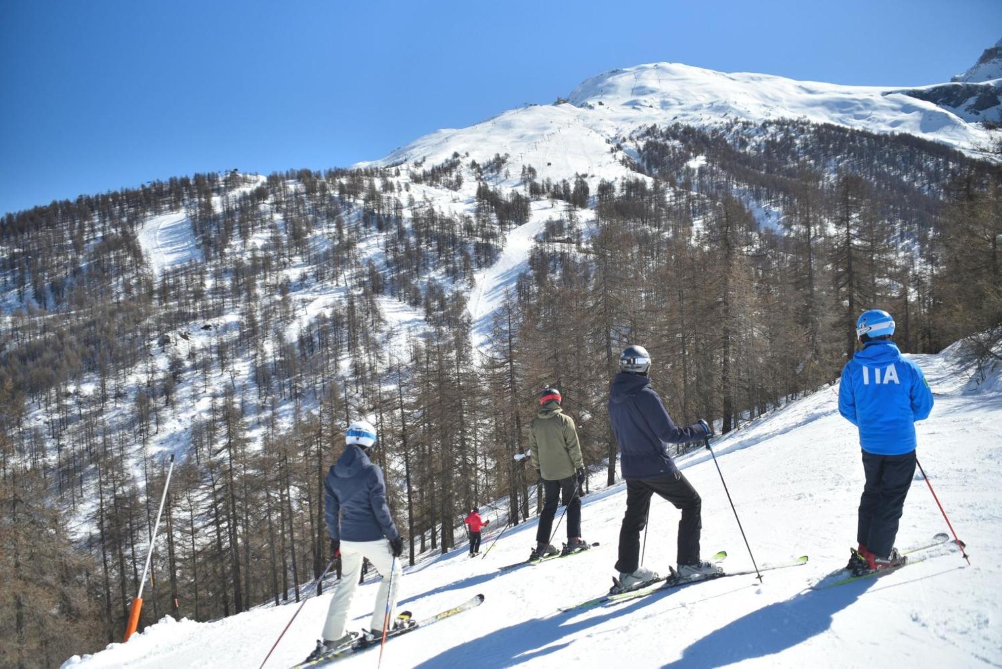 Residence Nube D'Argento Sestriere Esterno foto